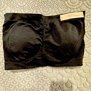 NWT Black, Mamia strapless bra. Size extra-large, or one size fits all.